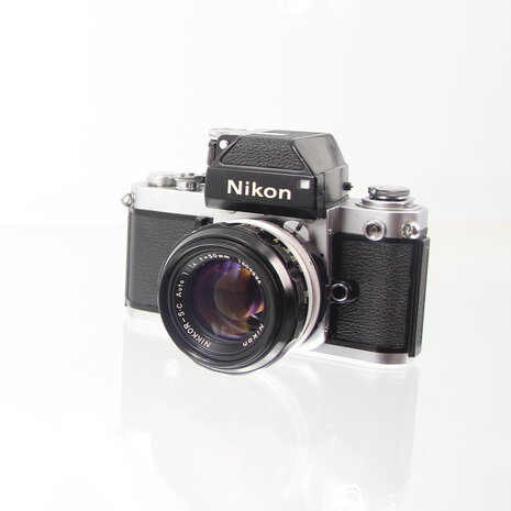 Nikon F2 Photomic met DP-1 finder + Nikkor 50mm F1.4 lens