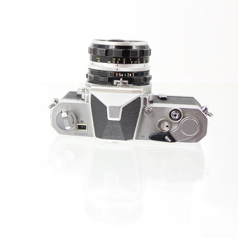 Nikon Nikkormat FT met Nikon Nikkor-H auto 50mm 1:2 