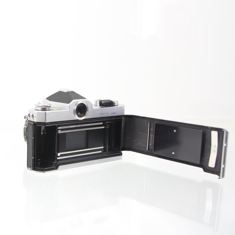 Nikon Nikkormat FT met Nikon Nikkor-H auto 50mm 1:2 