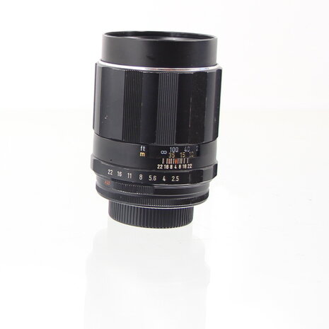 Asahi optical Co. Takumar 1:2.5 135mm M42-mount lens