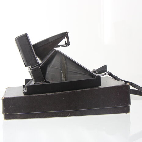 Boxed Refurbished Polaroid SLR680 sonar carbon skin