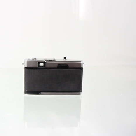 Olympus TRIP 35 point & shoot viewfinder camera
