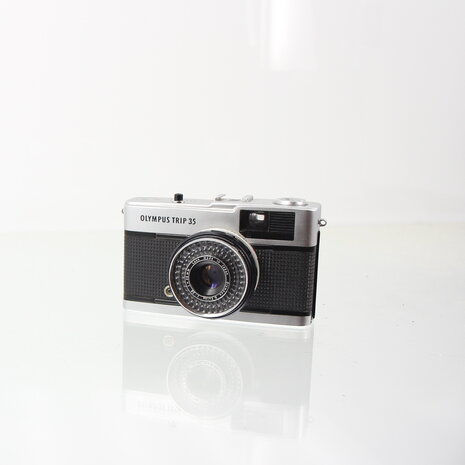 Olympus TRIP 35 point & shoot viewfinder camera