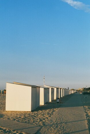 EXPIRED Kruidvat ISO 100 135/28 film (Exp date 09/2009)