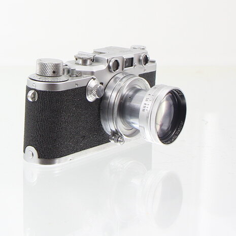 Leitz Leica IIIc met Summitar 5cm F2 lens