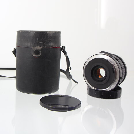 Pentax 67 SMC 45mm f4 met koker en lensdoppen