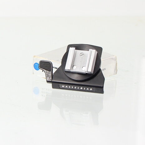 Boxed Hasselblad attachment for flash holder (model 40258) 