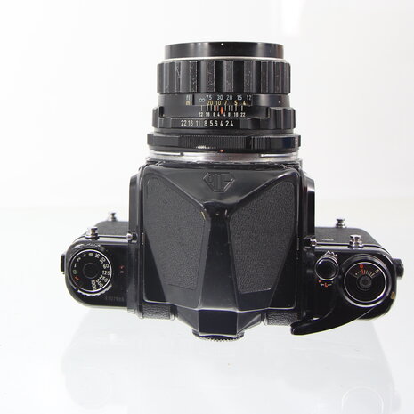Pentax 6X7 SLR 120 film camera met Takumar 1:2.4/105 lens