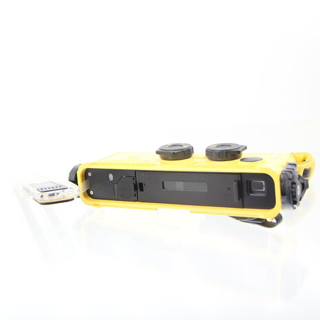 Minolta Weathermatic A Camera Underwater Point & Shoot 110 camera