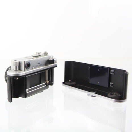 Krasnogorsk :  Zorki-4K met Jupiter 8 2/50 lens