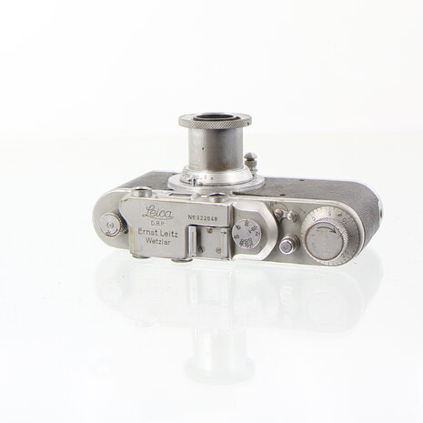 Leica II chrome 35mm rangefinder camera