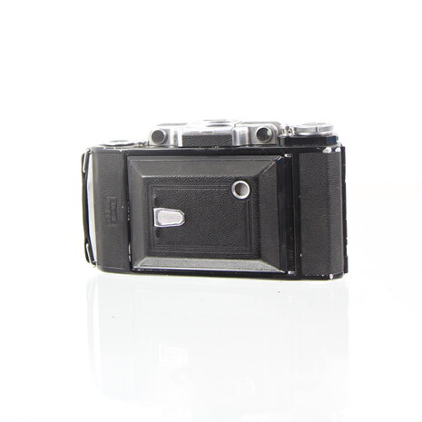 Zeiss Ikon Super Ikonta 531/2 rangefinder camera