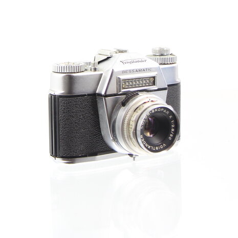 Voigtl&auml;nder Bessamatic SLR camera