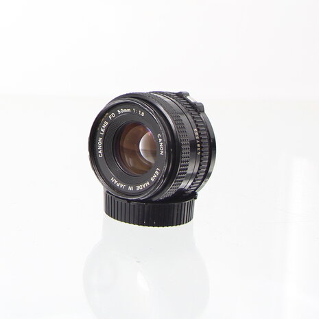 Canon FDn 28mm 1:2.8 groothoek lens