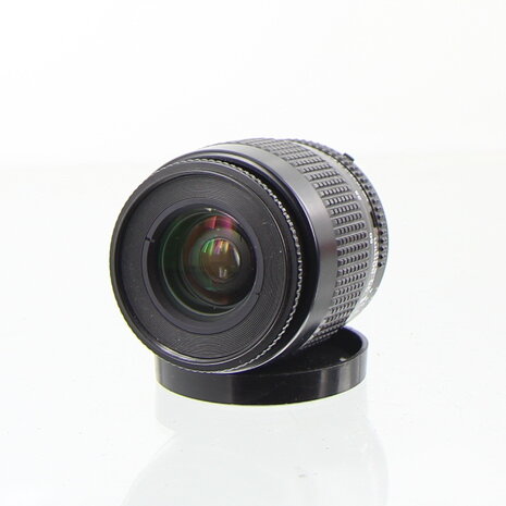 Nikon AF Nikkor 35-80 mm f/4-5.6 D Zoom Lens (Nikon F-mount)