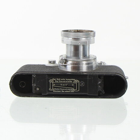 Leica Barnack (Leica IIIf) withLeitz Summitar 5cm f/2