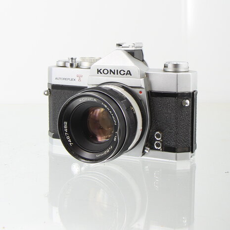 Konica Autoreflex T met Hexanon AR 52mm f/1.8