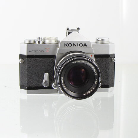 Konica Autoreflex T met Hexanon AR 52mm f/1.8