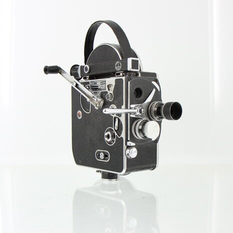 Paillard Bolex H8 met Kern-Paillard 12.5mm f/1.5 en Yvar 13mm f/1.9