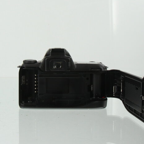 Nikon F65