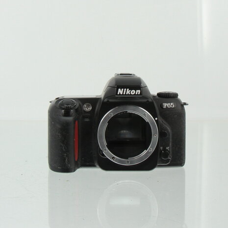 Nikon F65