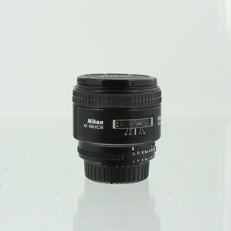AF Nikkor 85mm f/1.8D