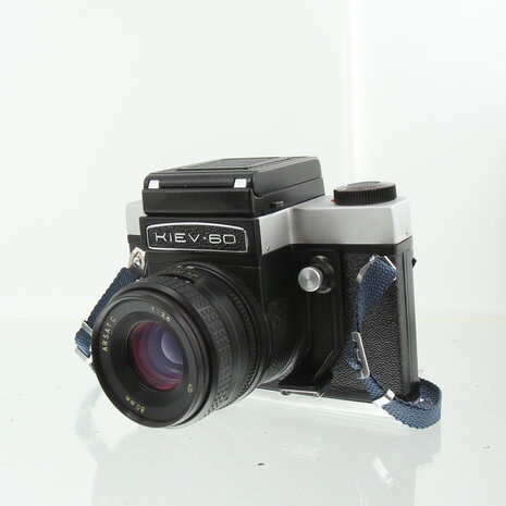 Kiev 60 met Arsat C 80mm f/2.8