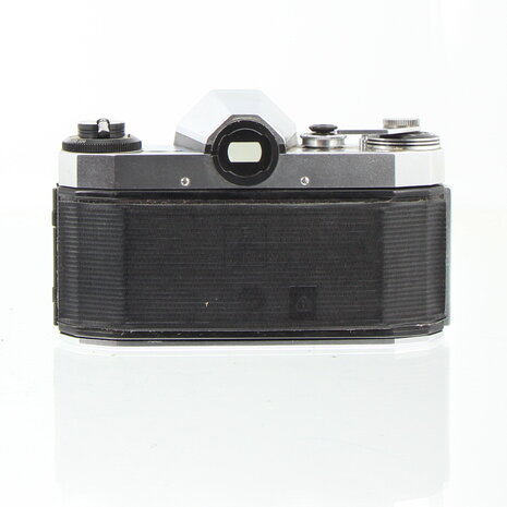 Praktica PL Nova IB body