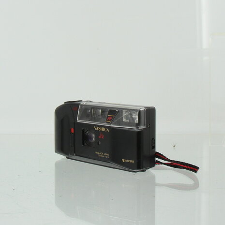 Yashica J2 (Kyocera)