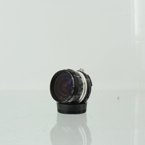 Nikon Nikkor-H Auto 28mm f/3.5