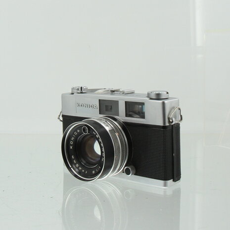 Konica Auto S2 / 35mm Rangefinder Camera