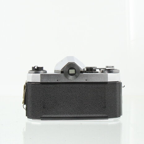 Praktica Super TL met Super Carenar 50mm f/1.8