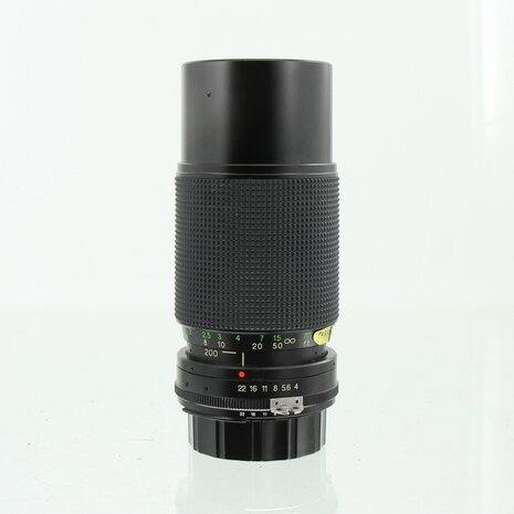 Vivitar 80-200mm f/4.0 Macro Focusing Zoom MC