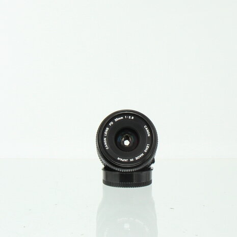 Canon FD f/2.8 35mm