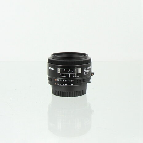 Nikon AF Nikkor 28mm f/2.8 D
