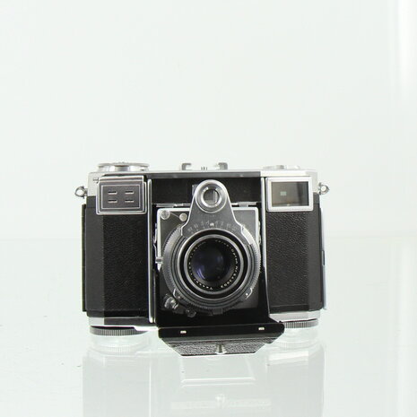 Zeiss Ikon Contessa with Zeiss-Opton Tessar 45mm f/2.8