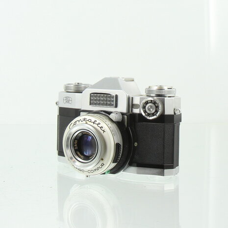 Zeiss Ikon Contaflex with Carl Zeiss Tessar 50mm f/2.8