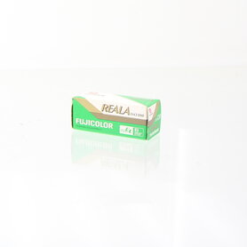 EXPIRED Fujicolor Reala ISO 100 120film (Exp date 09/2001)
