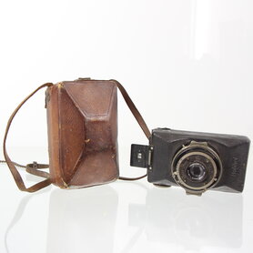 Zeiss Ikon Kolibri camera met tas
